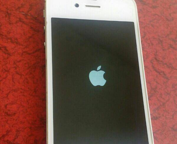 iphone 4S 32G