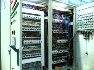 آموزش تابلو برق اتوماسیون صنعتی طراحی تابلو plc مانیتورینگ drive الکترونیک توسط شرکت نوآوران الکتریک رستاک