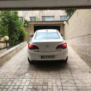 اپل آسترا ۲۰۱۴ Opel Astra