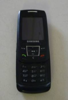 یک دستگاه موبایل samsung sgh_e250 با قیمتی مناسب به فروش میرسد