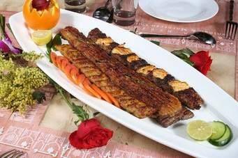 تهیه غذای میزبان