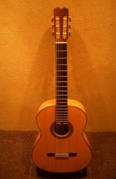 Conde Hermanos A 26 blanca 2001 Flamenco Guitar