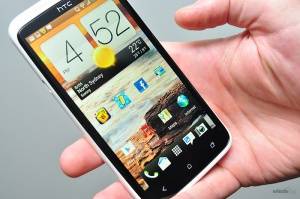 گوشی HTC ONE X طرح اصلی + سیتم عامل آندرویید 4