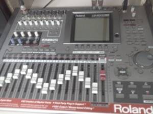 میکسر roland vs2000