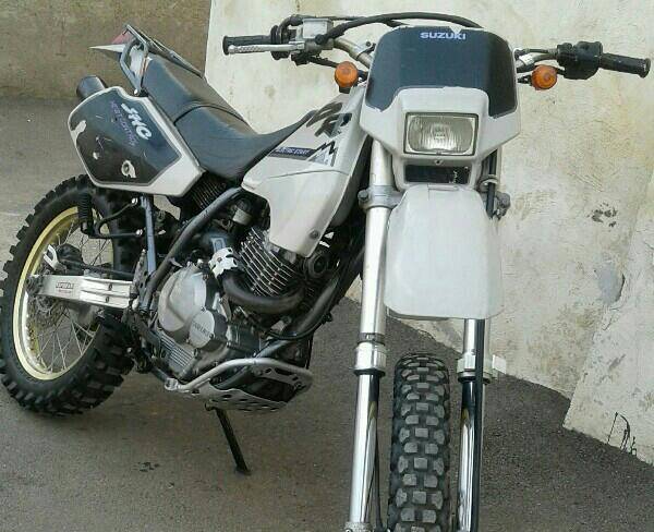 suzuki DR250