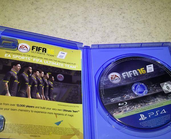 FIFA 16 ادیشن معمولی نیست خیلی تمیز