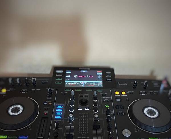 دستگاه دى جي pioneer xdj rx