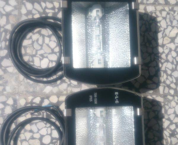 یک جفت پروژکتور اصل 150W