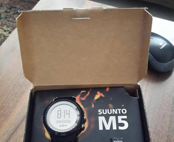 Suunto M5 همراه با کمربند و Movestike