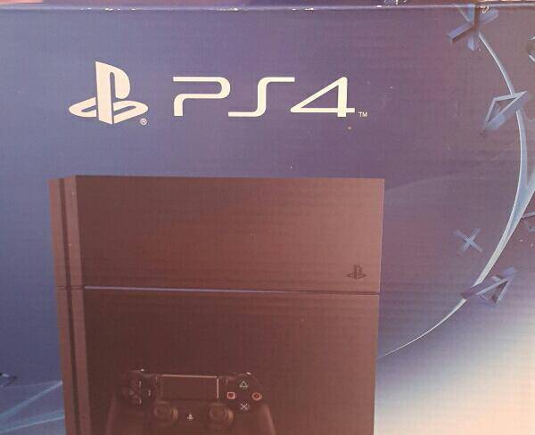 play station 4...region 3...500Gb