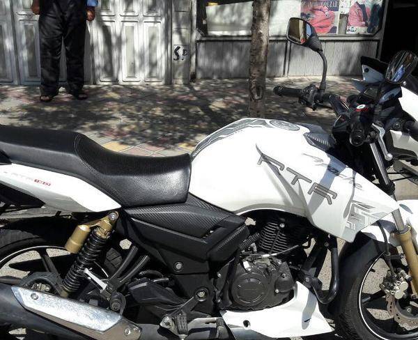 آپاچی 180cc سفید