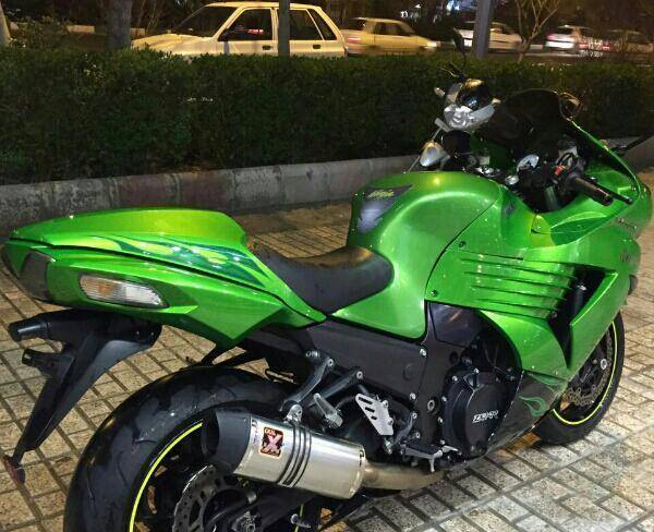 کاوازاکی zx14