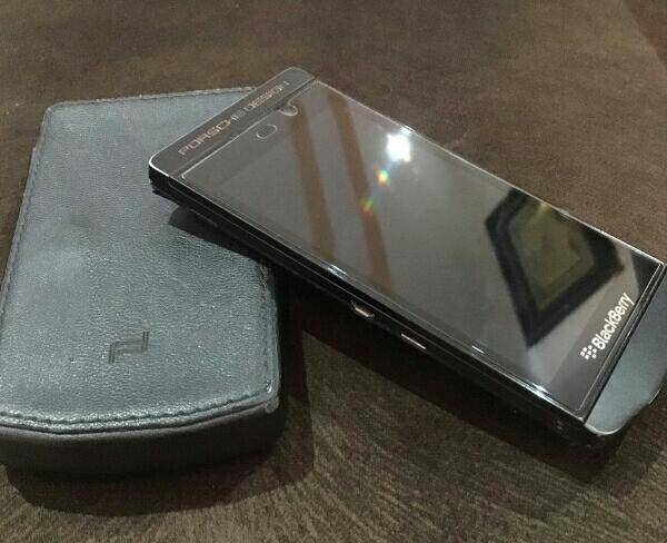 بلک بری .porsche design p9982