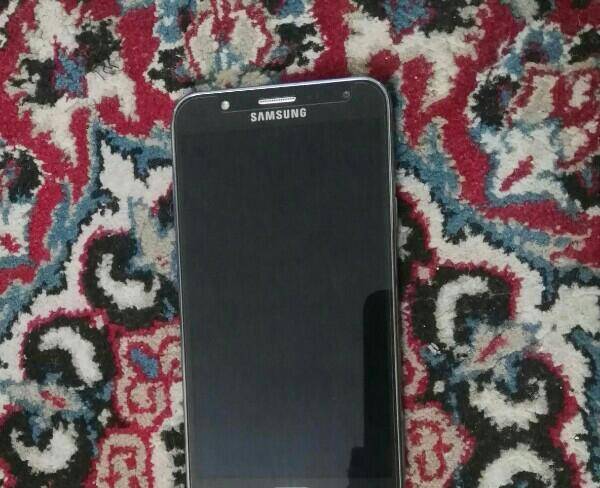 sAMSUNG j7