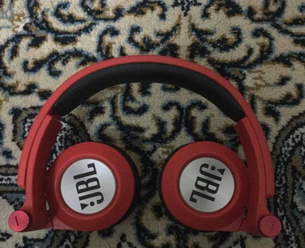 هدفون اصل jbl