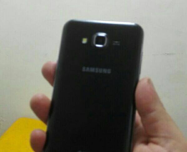 samsung j7