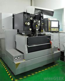 تعمیر دستگاه CNC