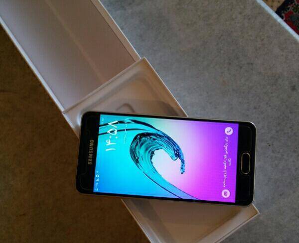 Samsung Galaxy A3 (2016)