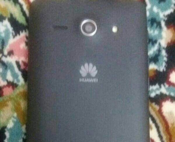 HUAWEI Y530