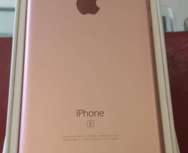 iphone 6s 16g roze gold در حد آکبند