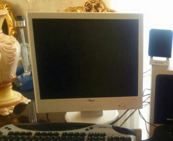 کامپیوتر.