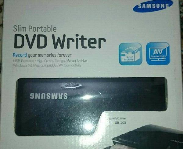 یک عدد DVD Writer آک آک